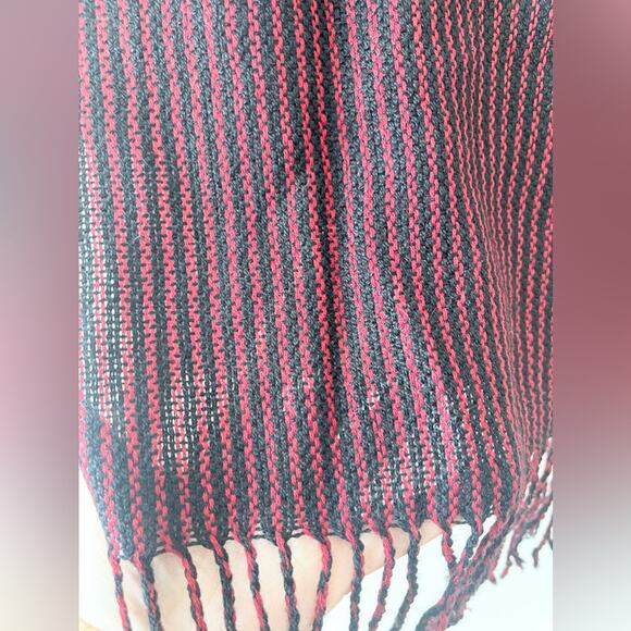 Sanyork Alpaca Knit Scarf with fringes black and red - Picture 2 of 5